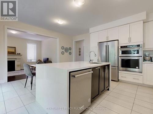 47 Mohandas Drive, Markham, ON - Indoor Photo Showing Kitchen