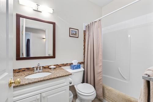 4622 Darin Place, Kelowna, BC - Indoor Photo Showing Bathroom