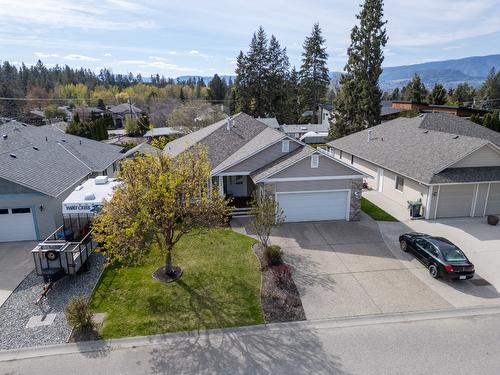 4622 Darin Place, Kelowna, BC - Outdoor