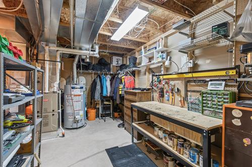 4622 Darin Place, Kelowna, BC - Indoor Photo Showing Basement