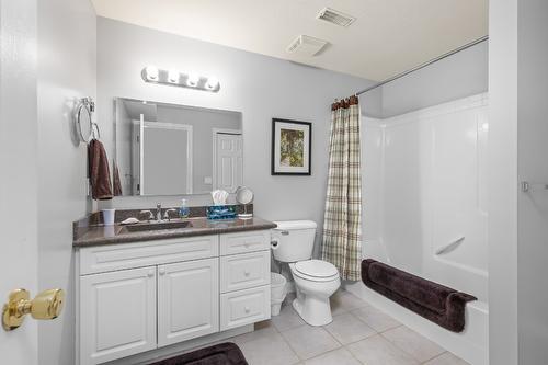 4622 Darin Place, Kelowna, BC - Indoor Photo Showing Bathroom