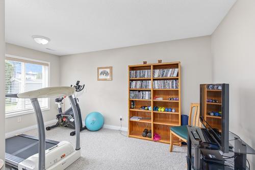 4622 Darin Place, Kelowna, BC - Indoor Photo Showing Gym Room