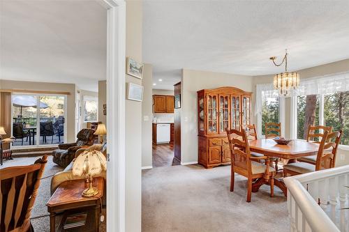 2652 Monford Road, Kelowna, BC - Indoor Photo Showing Dining Room