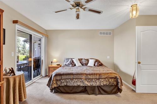 2652 Monford Road, Kelowna, BC - Indoor Photo Showing Bedroom