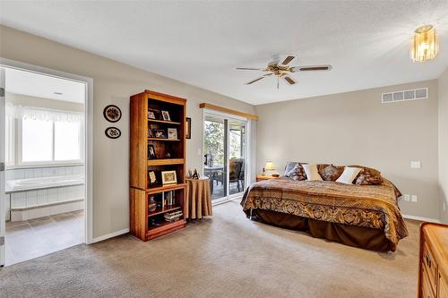 2652 Monford Road, Kelowna, BC - Indoor Photo Showing Bedroom