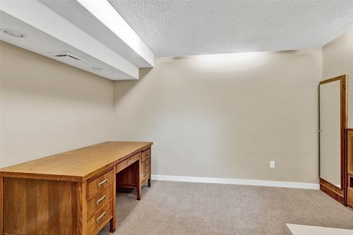 2652 Monford Road, Kelowna, BC - Indoor Photo Showing Other Room