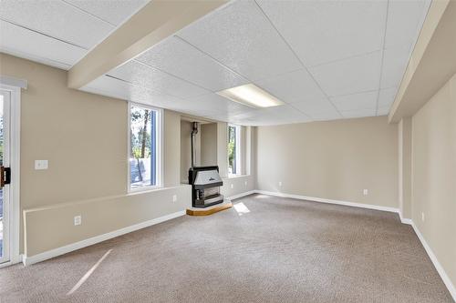 2652 Monford Road, Kelowna, BC - Indoor