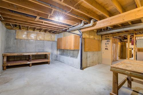 2652 Monford Road, Kelowna, BC - Indoor Photo Showing Basement