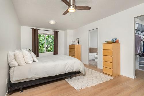 10-6900 Marshall Road, Vernon, BC - Indoor Photo Showing Bedroom