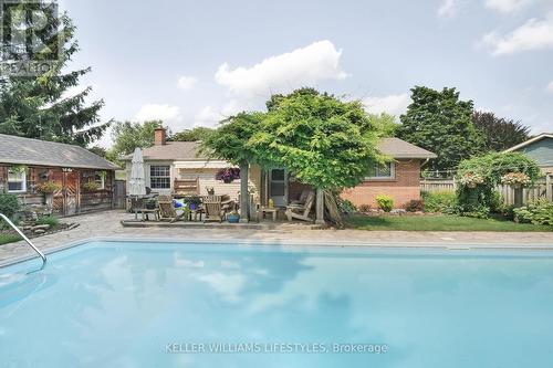 7 Glenburnie Crescent, London, ON - Outdoor With In Ground Pool With Backyard