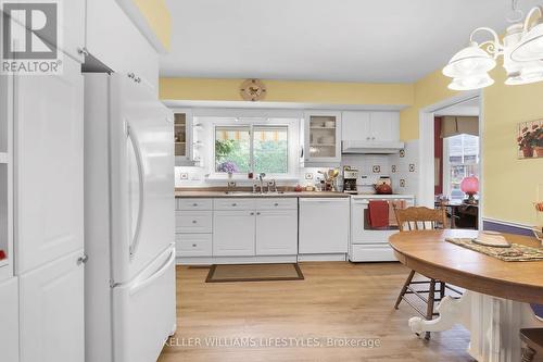 7 Glenburnie Crescent, London, ON - Indoor Photo Showing Kitchen