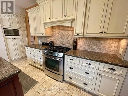 113 Claremont Drive, Hamilton (Southam), ON - Indoor Photo Showing Kitchen