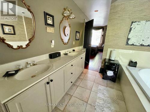 113 Claremont Drive, Hamilton (Southam), ON - Indoor Photo Showing Bathroom