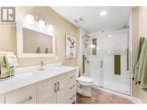 13166 Porter Drive, Lake Country, BC - Indoor Photo Showing Bathroom