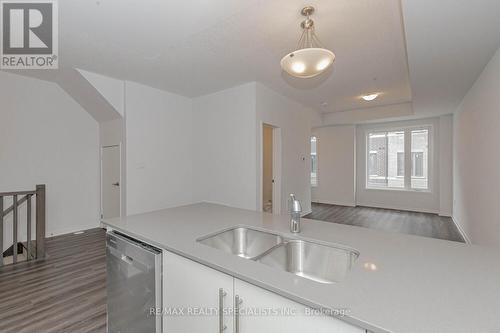 96 - 20 William Jackson Way, Toronto (New Toronto), ON - Indoor Photo Showing Kitchen With Double Sink