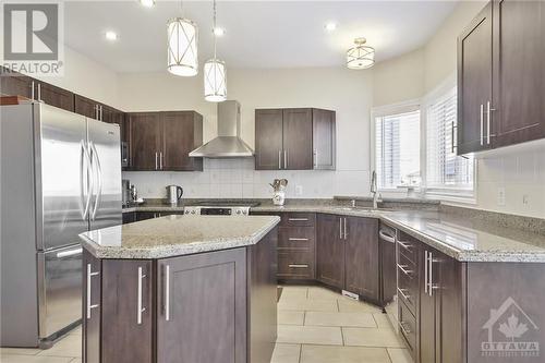 302 Saddleridge Drive, Ottawa, ON - Indoor Photo Showing Kitchen With Double Sink With Upgraded Kitchen