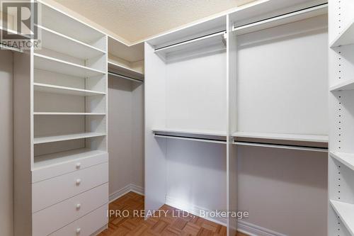 55 Pottery Place, Vaughan (East Woodbridge), ON - Indoor With Storage