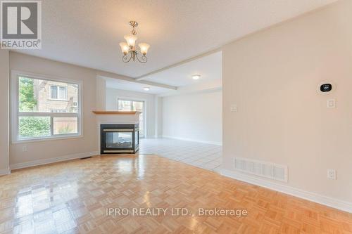 55 Pottery Place, Vaughan (East Woodbridge), ON - Indoor Photo Showing Living Room With Fireplace