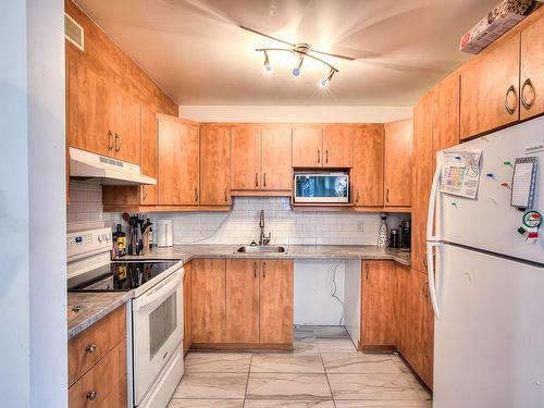 Kitchen - 101-70 Av. Brown, Vaudreuil-Dorion, QC - Indoor Photo Showing Kitchen