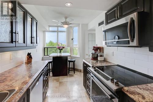 605 - 10 Malta Avenue, Brampton (Fletcher'S Creek South), ON - Indoor Photo Showing Kitchen With Upgraded Kitchen