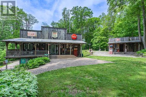 5721 Marion Street, Thames Centre (Dorchester), ON - Outdoor With Deck Patio Veranda