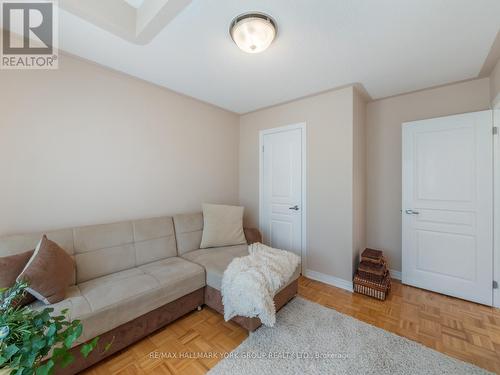 74 Thomas Legge Crescent, Richmond Hill, ON - Indoor