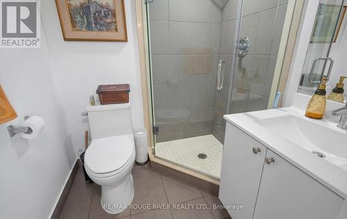 410 - 1235 Bayly Street, Pickering, ON - Indoor Photo Showing Bathroom