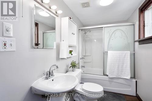 121 Currie Road, Dutton/Dunwich (Dutton), ON - Indoor Photo Showing Bathroom