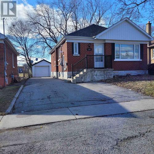 202 Cadillac Avenue S, Oshawa (Central), ON - Outdoor