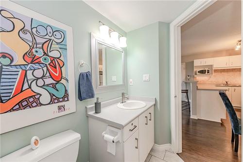 1800 Walkers Line|Unit #310, Burlington, ON - Indoor Photo Showing Bathroom