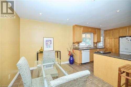 50 Trelawne Drive, St. Catharines, ON - Indoor Photo Showing Kitchen