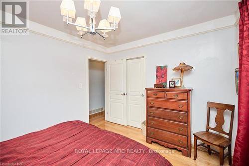 50 Trelawne Drive, St. Catharines, ON - Indoor Photo Showing Bedroom