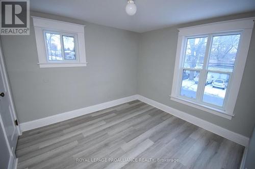 158 Dundas Street E, Belleville, ON - Indoor Photo Showing Other Room