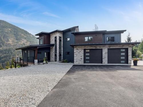 1278 Kai Road, Nelson, BC - Outdoor