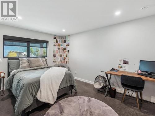 1278 Kai  Road, Nelson, BC - Indoor Photo Showing Bedroom