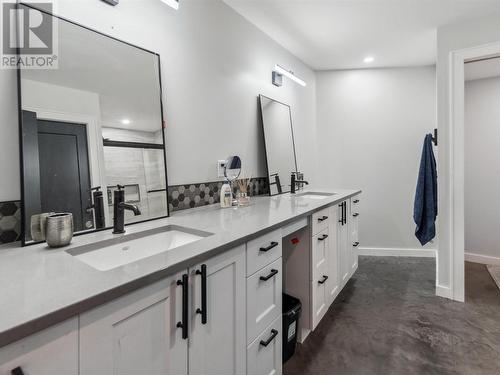 1278 Kai  Road, Nelson, BC - Indoor Photo Showing Bathroom