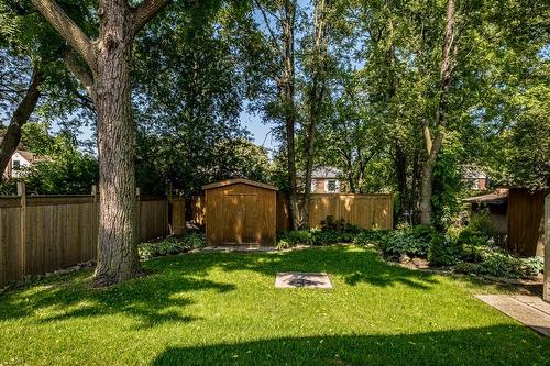 136 East 35Th Street, Hamilton, ON - Outdoor With Backyard