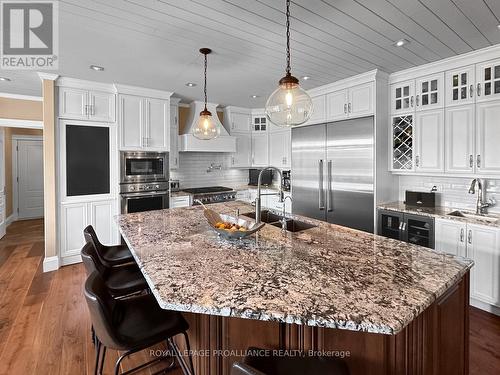 45 Woodland Trail, Prince Edward County (Ameliasburgh), ON - Indoor Photo Showing Kitchen With Stainless Steel Kitchen With Upgraded Kitchen