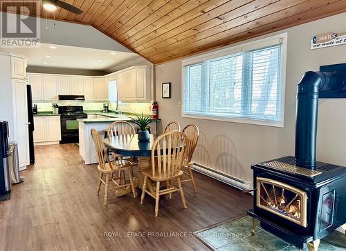 4992 County Road 1, Prince Edward County (Hillier), ON - Indoor Photo Showing Dining Room