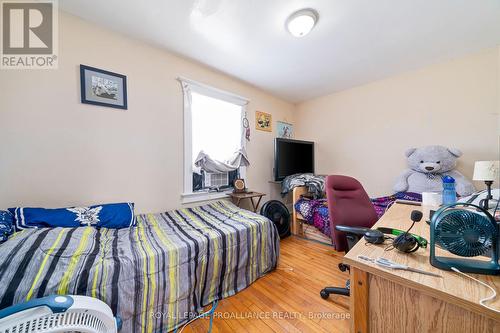 21/23 Spring Street, Quinte West, ON - Indoor Photo Showing Bedroom