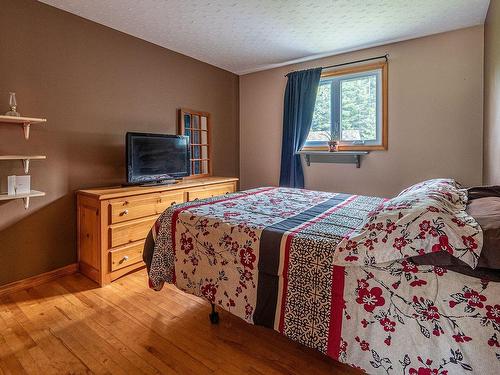 Chambre Ã Â coucher - 49 Rue Principale E., Notre-Dame-Des-Bois, QC - Indoor Photo Showing Bedroom