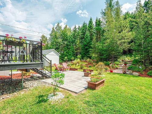 Cour - 49 Rue Principale E., Notre-Dame-Des-Bois, QC - Outdoor