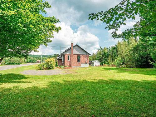 ExtÃ©rieur - 49 Rue Principale E., Notre-Dame-Des-Bois, QC - Outdoor