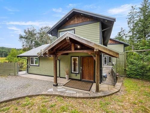 4101 Beaver Dr, Denman Island, BC 