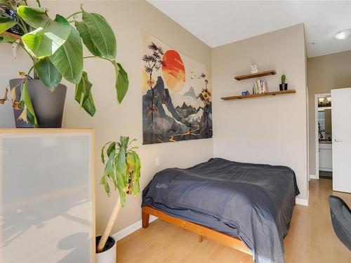 303-829 Goldstream Ave, Langford, BC - Indoor Photo Showing Bedroom