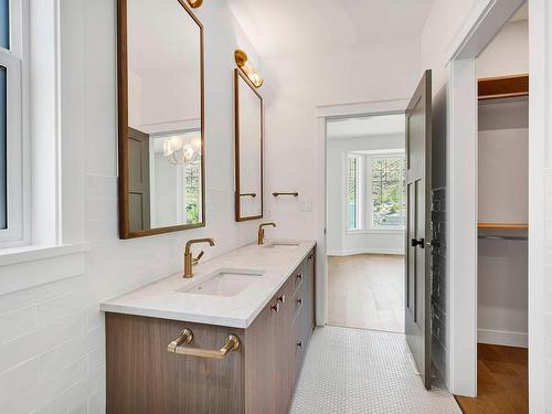 147-200 Grand Boulevard, Kamloops, BC - Indoor Photo Showing Bathroom