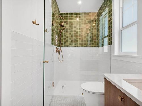 147-200 Grand Boulevard, Kamloops, BC - Indoor Photo Showing Bathroom