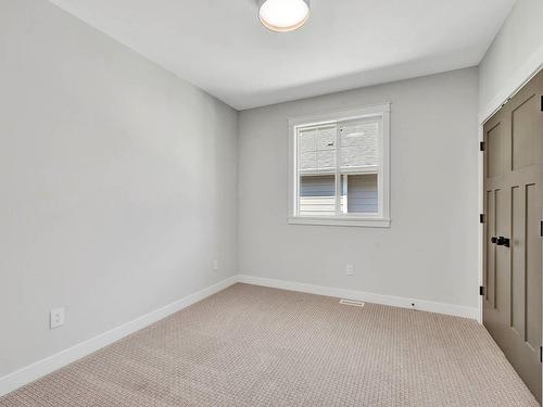 147-200 Grand Boulevard, Kamloops, BC - Indoor Photo Showing Other Room