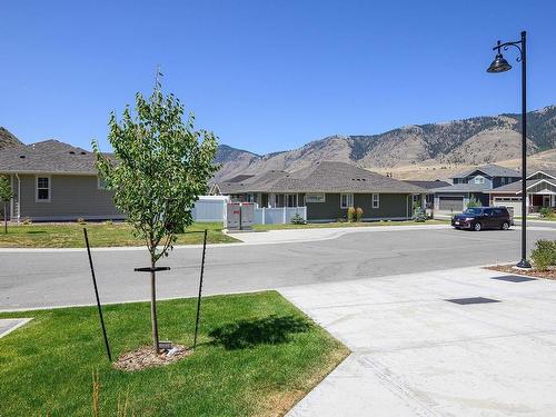 147-200 Grand Boulevard, Kamloops, BC - Outdoor