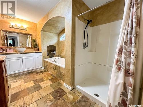 6 Lakeshore Drive, Candle Lake, SK - Indoor Photo Showing Bathroom